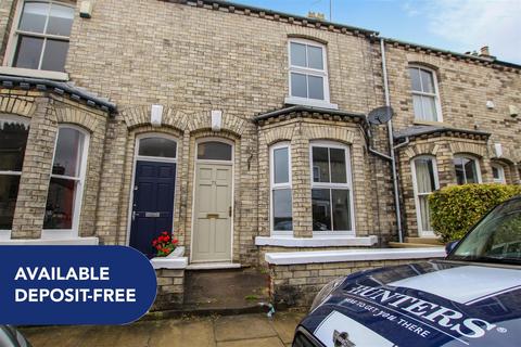 3 bedroom terraced house to rent, Russell Street, York