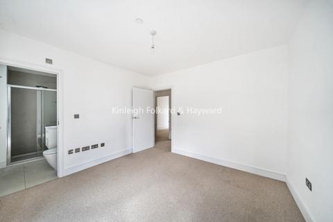 3 bedroom apartment to rent, Ealing Road Wembley HA0