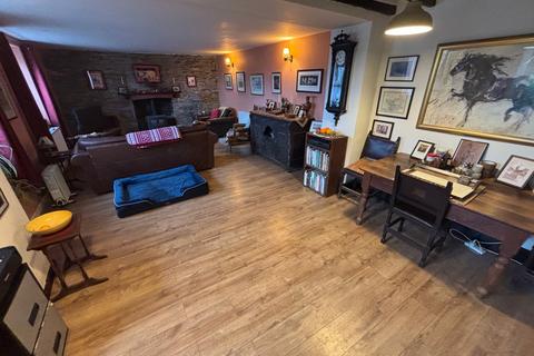 undefined, Pencarreg, Llanybydder, SA40