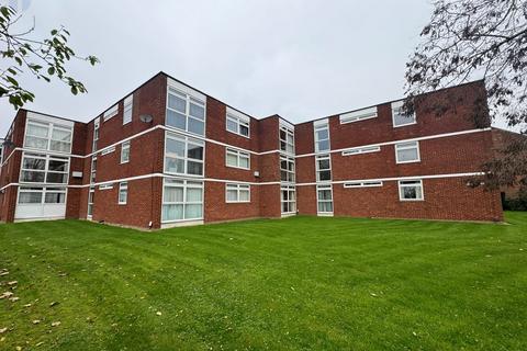 2 bedroom flat for sale, Ridgeway Court, Aylesbury, Buckinghamshire