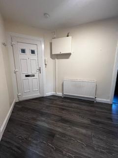 2 bedroom flat to rent, Netherhill Crescent, Renfrewshire, PA3