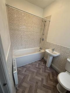 2 bedroom end of terrace house to rent, Osborne Street Hull