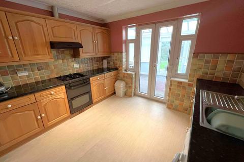 2 bedroom bungalow for sale, St. Johns Avenue, Thornton FY5