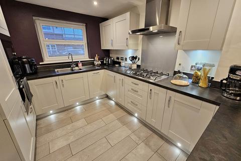 4 bedroom detached house for sale, Miller Close, Winnington, Northwich, CW8