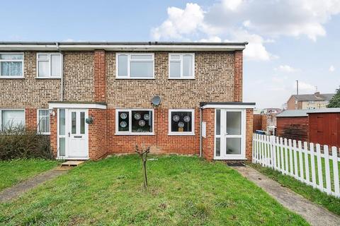 2 bedroom maisonette for sale, Sunbury-on-Thames,  Surrey,  TW16