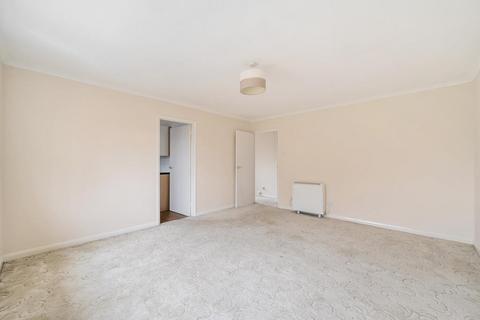 2 bedroom maisonette for sale, Sunbury-on-Thames,  Surrey,  TW16