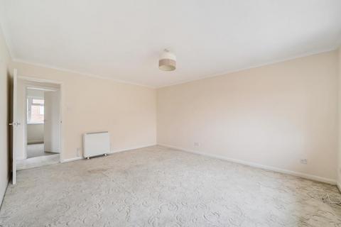 2 bedroom maisonette for sale, Sunbury-on-Thames,  Surrey,  TW16