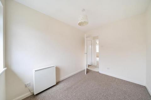 10 Castle Close, Sunbury-on-thames, TW16 7DU