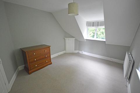 2 bedroom apartment to rent, Headley Road, Grayshott, Hindhead, Surrey, GU26