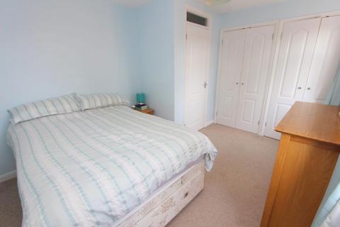 2 bedroom house to rent, Kendal Gardens, Linslade