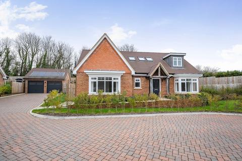 4 bedroom chalet for sale, Finchean Road, Rowlands Castle, PO9