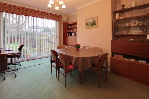 32 Valley Walk, Croydon, CR0 8SR