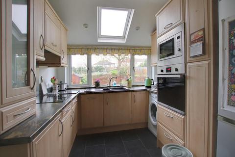 32 Valley Walk, Croydon, CR0 8SR