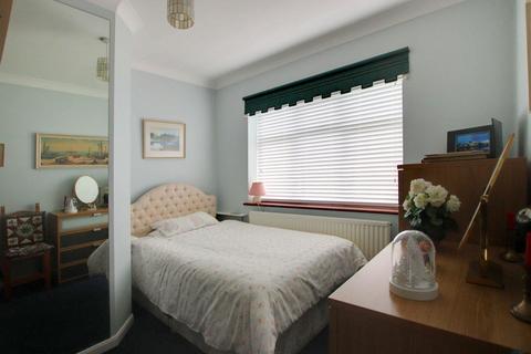 32 Valley Walk, Croydon, CR0 8SR