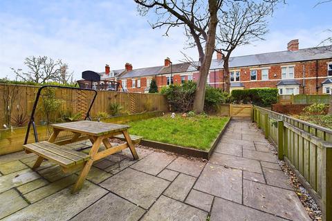 5 bedroom terraced house for sale, Albany Gardens, Whitley Bay