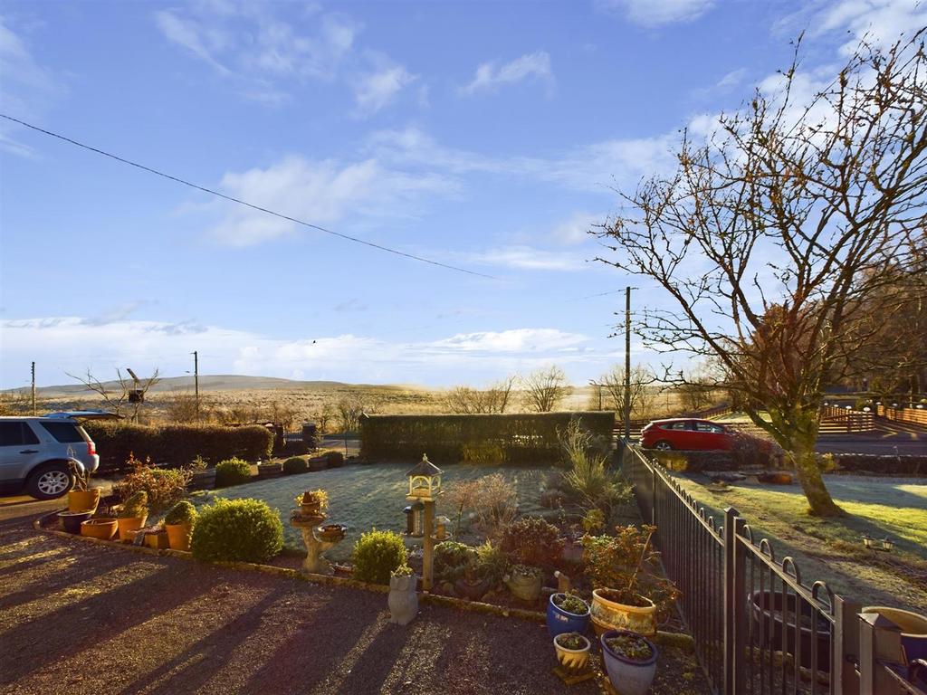 CAM01258 G0-PR0059-STILL017.jpg