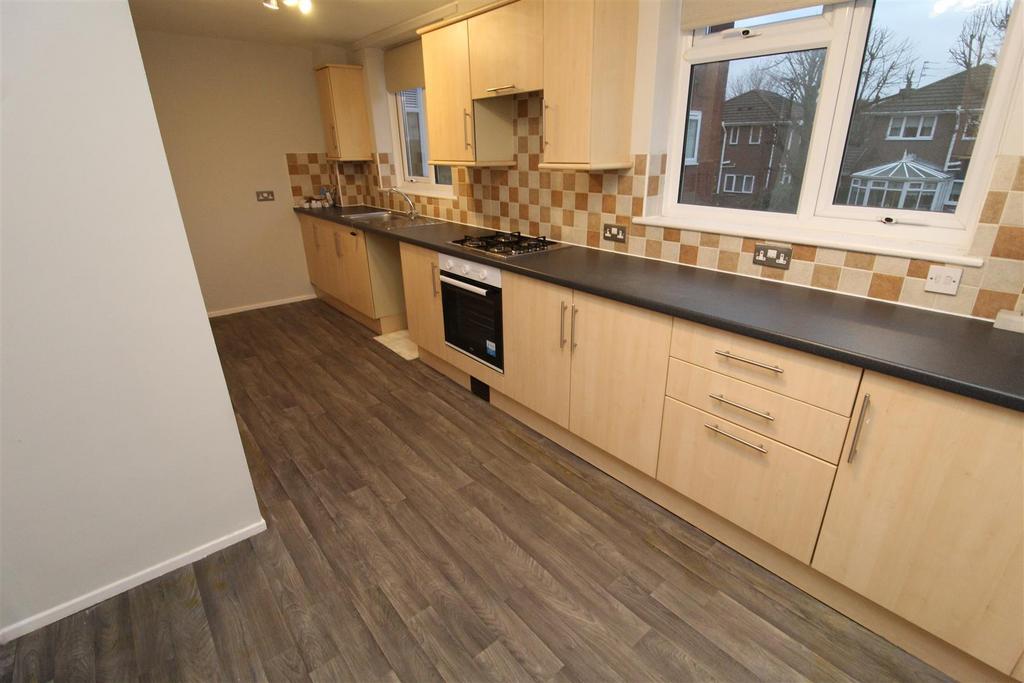 Kitchen5.JPG