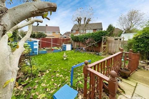 4 bedroom semi-detached bungalow for sale, High Road, Watford WD25