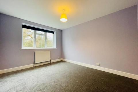 2 bedroom apartment to rent, Station Parade, Virginia Water GU25