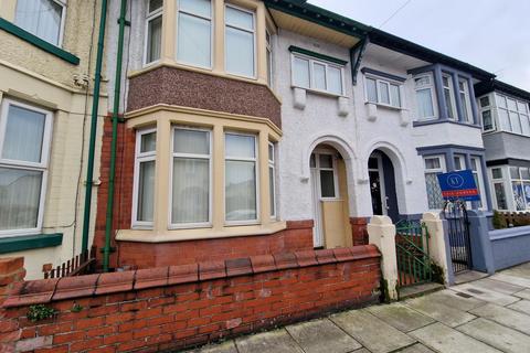 3 bedroom terraced house to rent, Dinmore Road, Wirral CH44