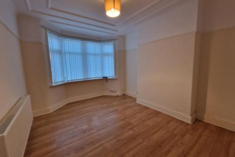 3 bedroom terraced house to rent, Dinmore Road, Wirral CH44