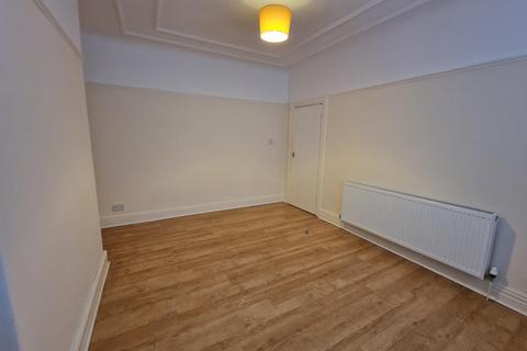 3 bedroom terraced house to rent, Dinmore Road, Wirral CH44