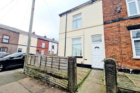 2 bedroom end of terrace house to rent, Ducie Street, Whitefield, M45