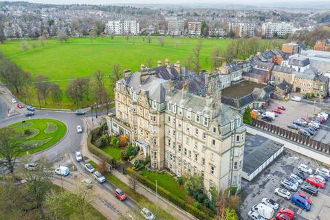 3 bedroom apartment for sale, Tudor Court, York Place, Harrogate, North Yorkshire