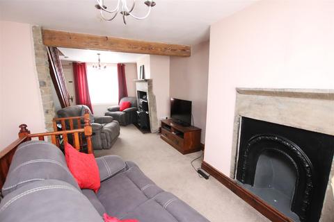 2 bedroom cottage to rent, Garth Fold, Idle