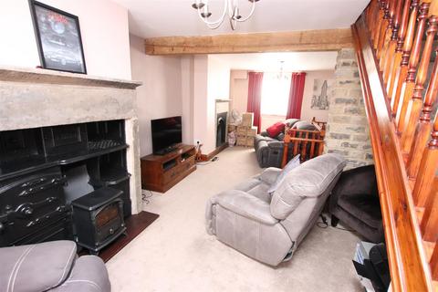 2 bedroom cottage to rent, Garth Fold, Idle