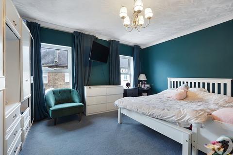 5 Berkley Road, Gravesend, DA12 2EU