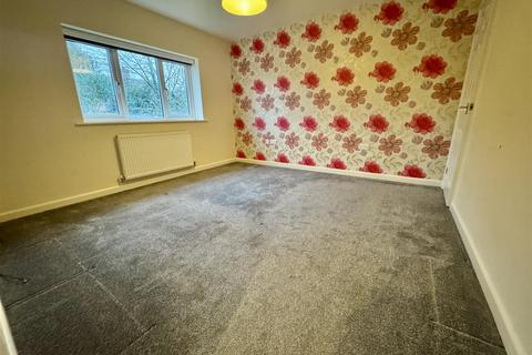 2 bedroom detached house to rent, Fieldside Road, Pulloxhill, MK45 5HN