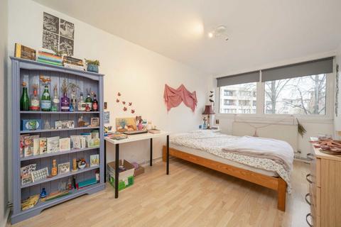 3 bedroom maisonette for sale, Malden Crescent, London NW1