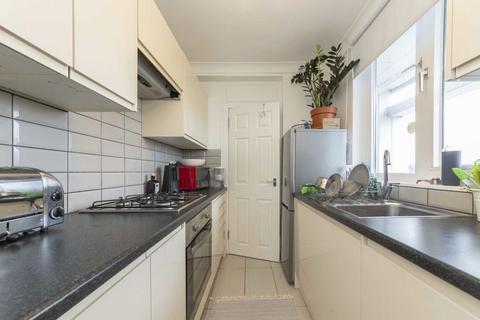 2 bedroom flat to rent, Penton Rise, London WC1X