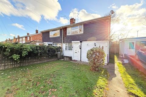 2 bedroom maisonette for sale, Little Linford Lane, Newport Pagnell, Buckinghamshire