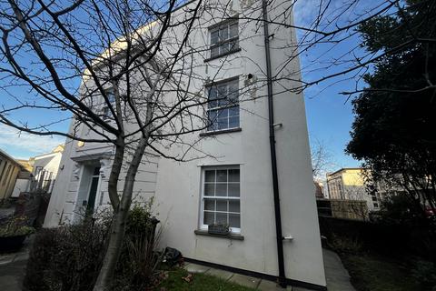 1 bedroom flat to rent, Bath Buildings, Bristol BS6