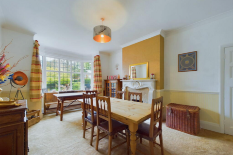15 Second Avenue, Worthing, BN14 9NX