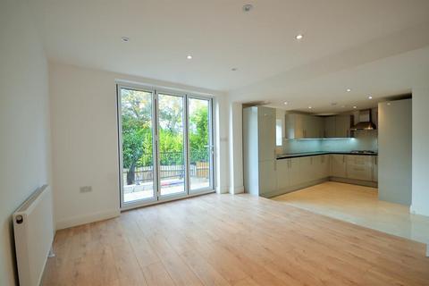 3 bedroom flat to rent, Preston Road, Wembley, HA3 0QQ