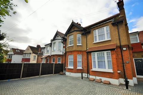 3 bedroom flat to rent, Preston Road, Wembley, HA3 0QQ