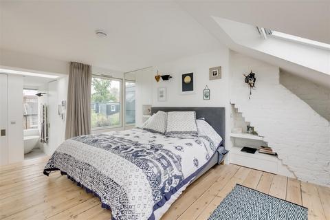 24 Reckitt Road, London, W4 2BT