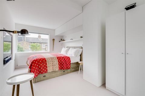 24 Reckitt Road, London, W4 2BT