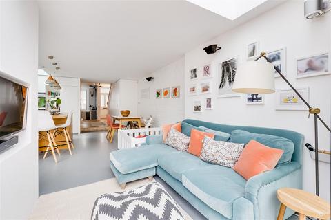 24 Reckitt Road, London, W4 2BT