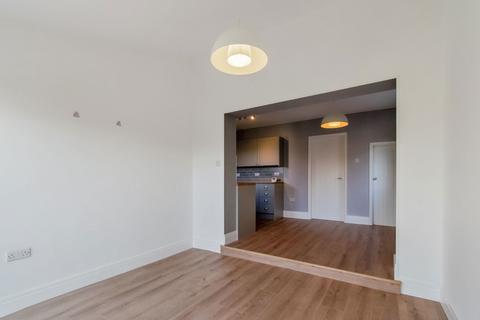 30 Broadfield Drive, Leyland, PR25 1GJ
