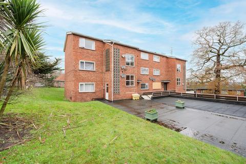 1 bedroom apartment for sale, Dell Crescent, Norwich