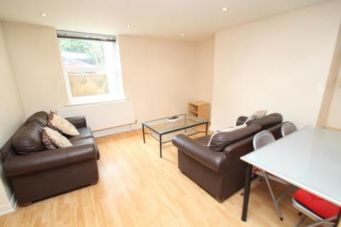 2 bedroom flat to rent, Westfield Terrace, Leeds, West Yorkshire, LS7