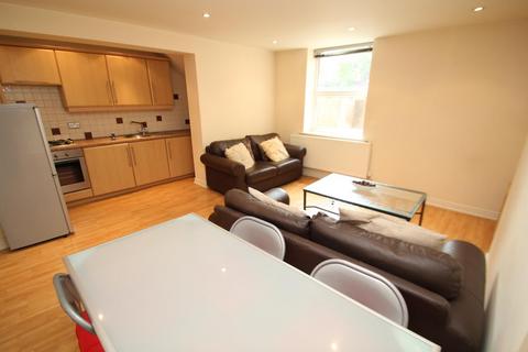 2 bedroom flat to rent, Westfield Terrace, Chapel Allerton, Leeds, LS7