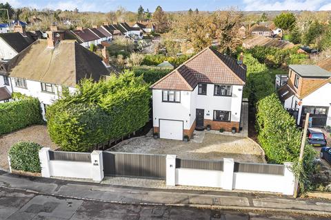 4 bedroom detached house for sale, Bath Road, Sonning