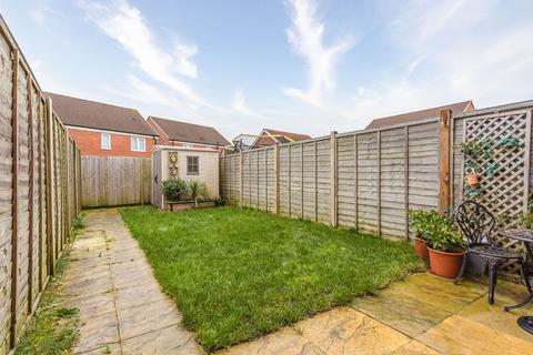 2 bedroom terraced house for sale, Campbell Grove, Horley RH6