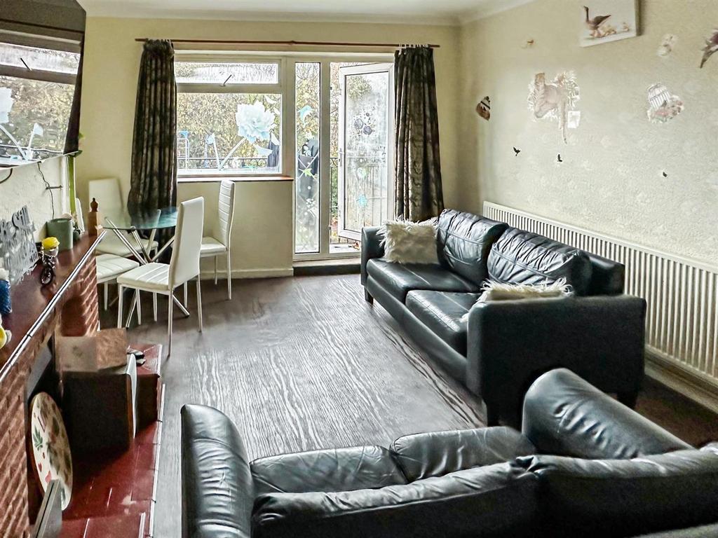 Lounge Dining Room
