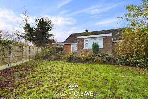 3 bedroom detached bungalow for sale, Gwylan Avenue, Deeside CH5